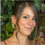 Insegnante per aiuto compiti offre lezioni private